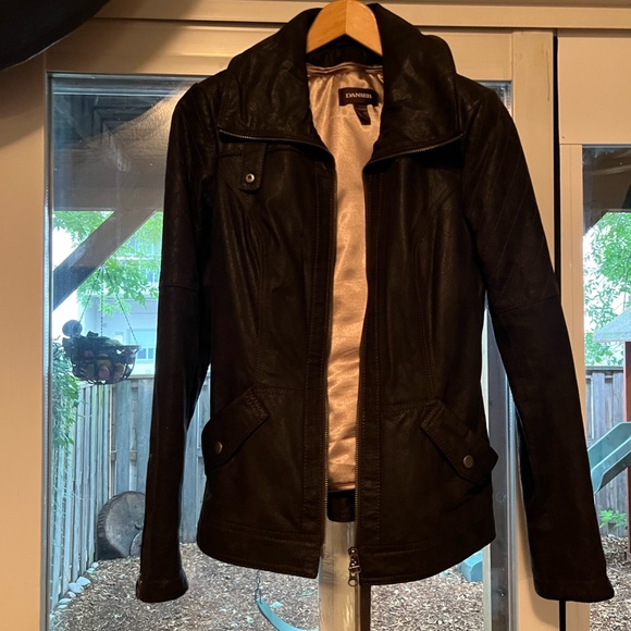 Danier brown leather jacket - Picture 1 of 5